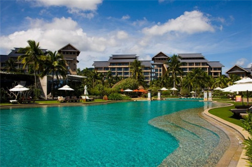 婴幼育儿指南：关键阶段护理、喂养和健康，婴幼儿期护理的要点是什么