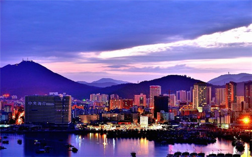 巩留县夏天去哪里旅游好玩又凉快(巩留县有哪些好玩的地方)